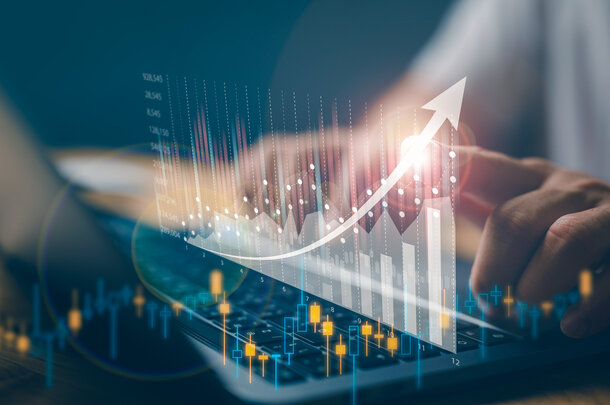 Grafische Darstellung von Marktdaten – Analyse der aktuellen Strompreisentwicklung